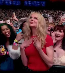 Newly single Nicole Kidman gets arrested by Sabrina Carpenter for ‘being too hot’ during Nashville concert