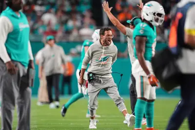 Mike McDaniel has complete meltdown on sideline with Dolphins’ season spiraling