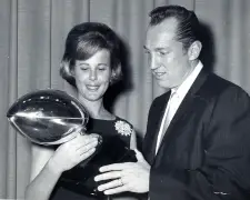 Carol Davis, ‘First Lady of Raider Nation’ and co-owner, dead at 93